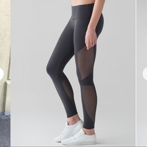 Lululemon Reveal 7/8 Tight Dark Grey
